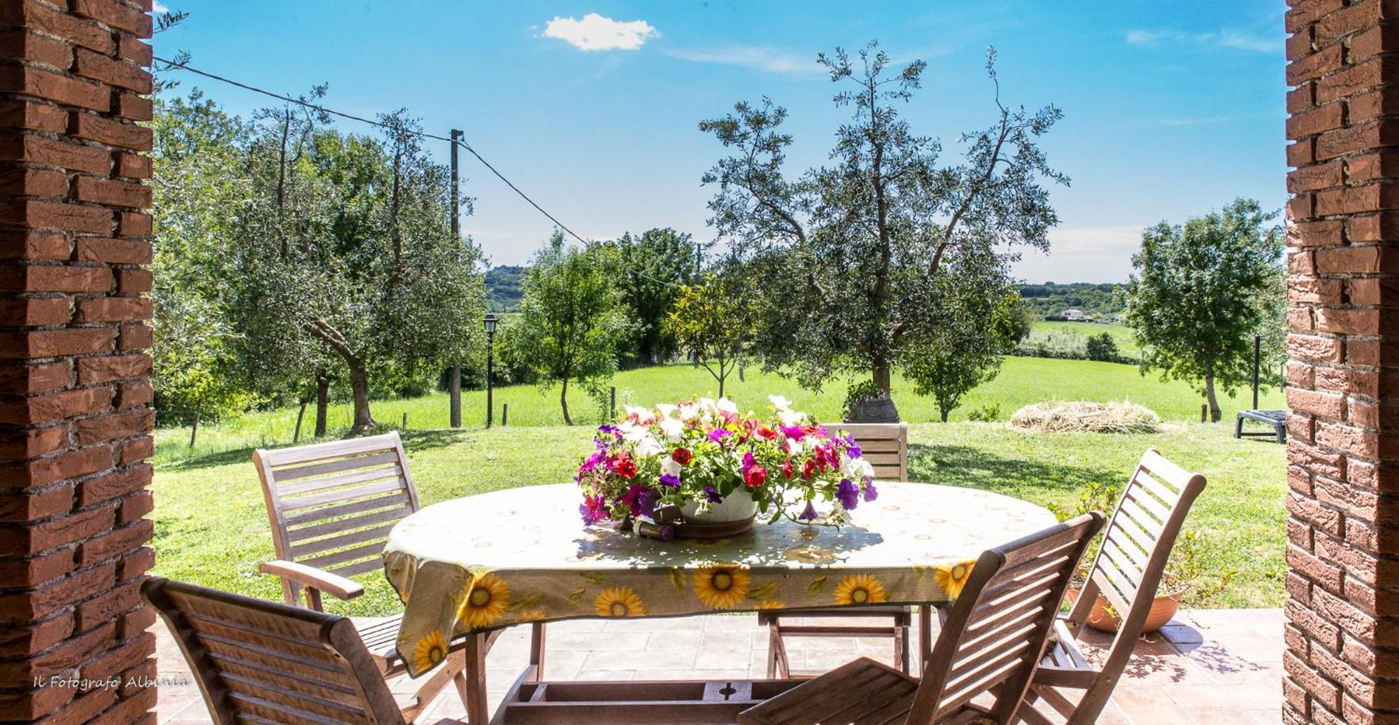 Agriturismo La Valle Degli Ulivi Semproniano Bagian luar foto