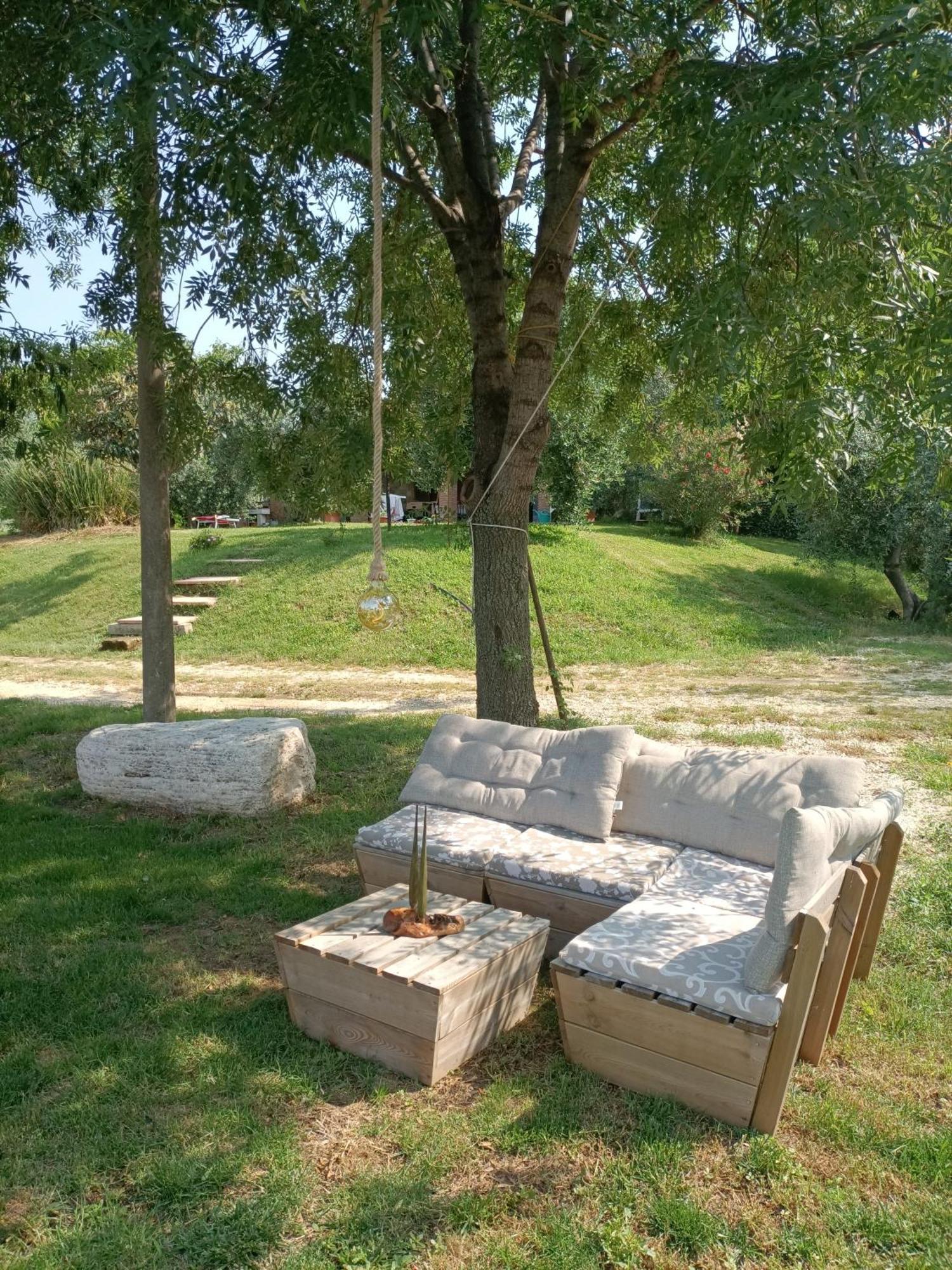 Agriturismo La Valle Degli Ulivi Semproniano Bagian luar foto