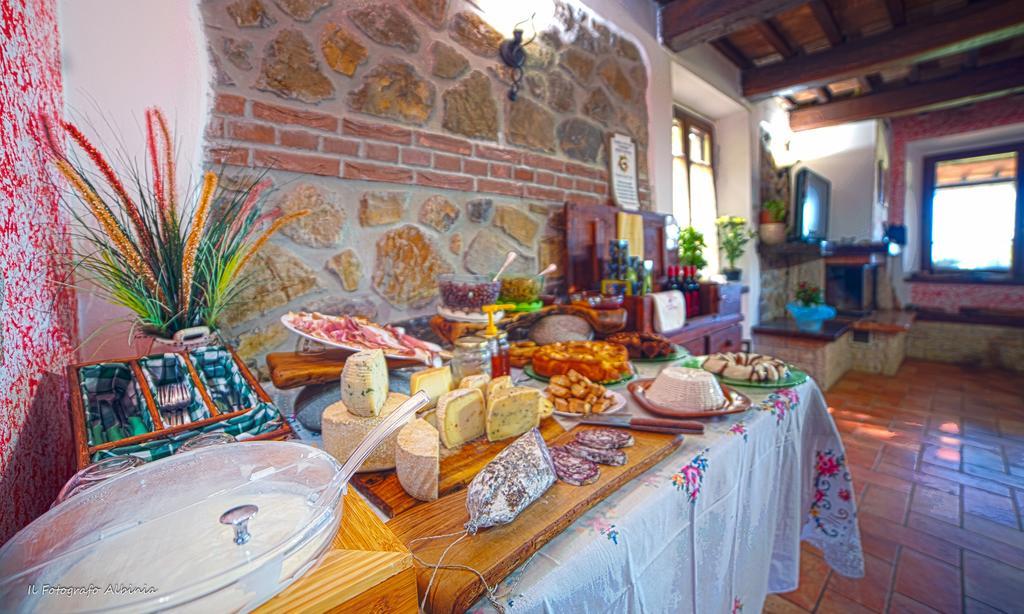 Agriturismo La Valle Degli Ulivi Semproniano Bagian luar foto