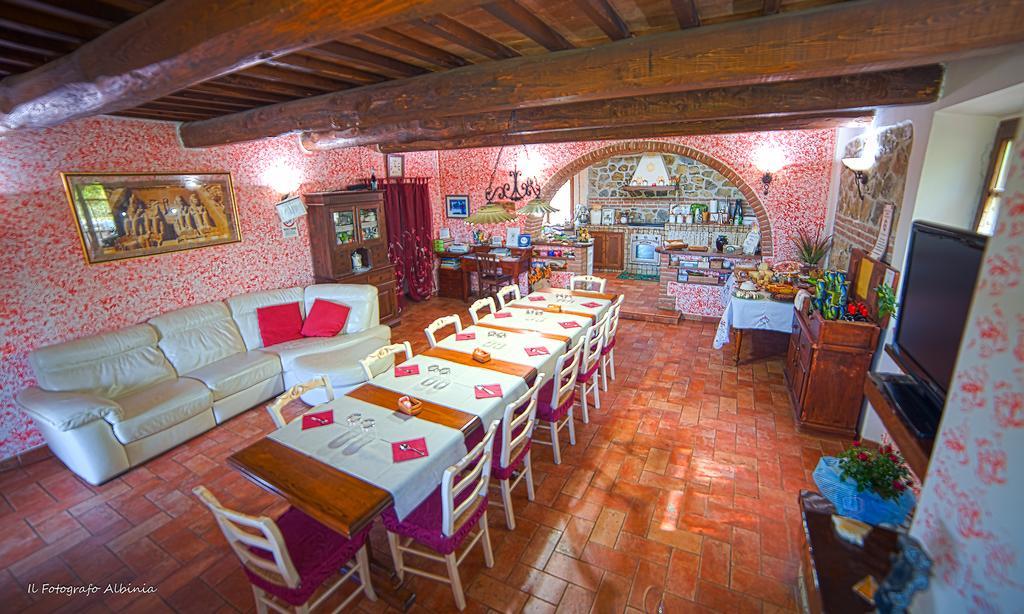 Agriturismo La Valle Degli Ulivi Semproniano Bagian luar foto